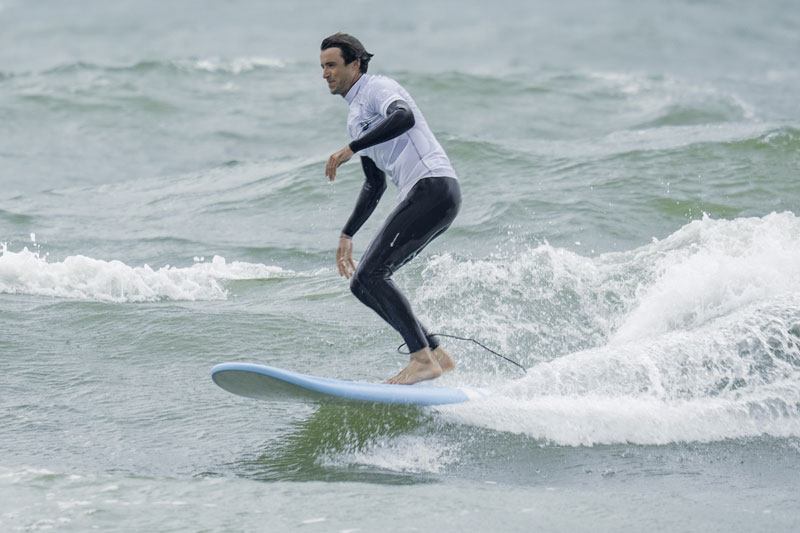 Séance de surf collectif sur la plage de Capbreton